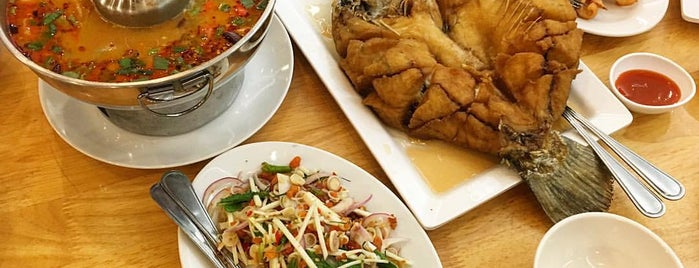 Laem Cha-Reon Seafood is one of BKK.
