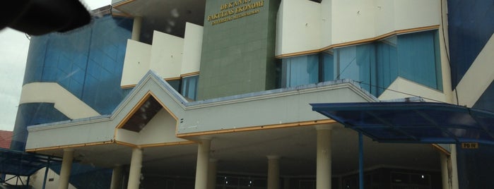 Fakultas Ekonomi Universitas Mulawarman is one of Mulawarman University.