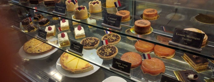 la PanotiQ Bakery Cafe is one of Locais curtidos por Kemp.