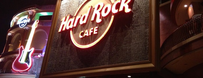 Hard Rock Cafe Orlando is one of Orlando - Alimentação (Food).