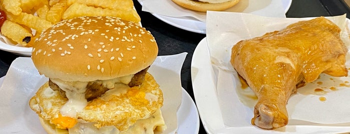 Sze Sun Hamburger is one of Lugares favoritos de Jacky.