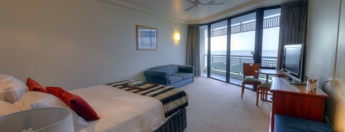 Rydges Esplanade Resort is one of Jeiranさんのお気に入りスポット.