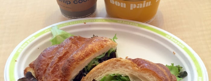 Au Bon Pain is one of Jacky’s Liked Places.
