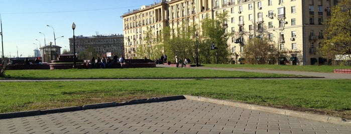 Площадь Гагарина is one of Шоссе, проспекты, площади и набережные Москвы.