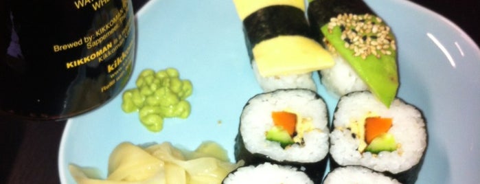 Sweet sushi & cafe is one of Tampere.Sushi.