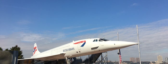 Concorde Tour is one of Lugares favoritos de Chris.