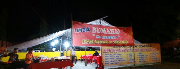 Tenda Bumahai Manessa Ikan Bakar Dan Seafood is one of Guide to Tamiang Layang's best spots.