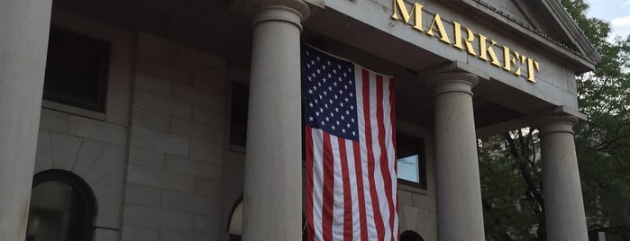 Quincy Market is one of Boston.