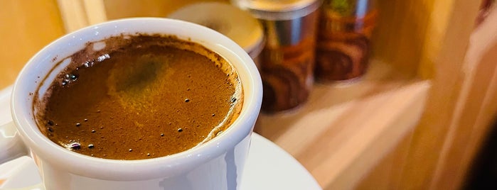 Kahve Dünyası is one of Lugares favoritos de Nora.