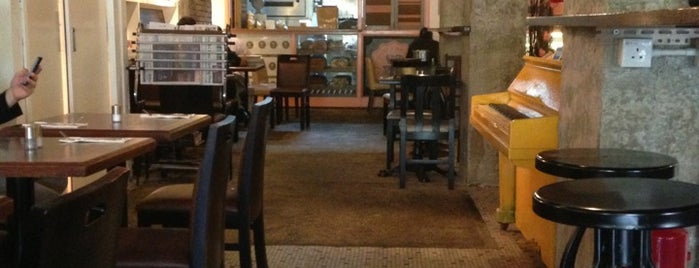 Brunch Club & Supper is one of HK Cafés.