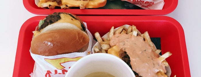 In-N-Out Burger is one of Road Trip: Los Angeles to San Francisco.
