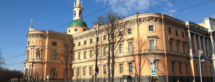 St. Michael's (Engineers') Castle is one of СПБ.