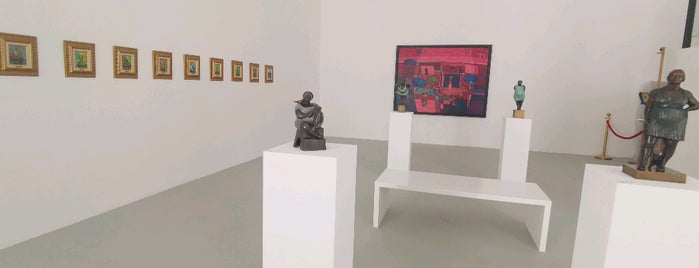 Mono Gallery is one of Lugares favoritos de Jawharah💎.