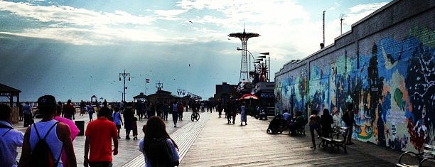 Coney Island Beach & Boardwalk is one of NEW YORK CITY : #Brooklyn & #QUEENS in 2 days.