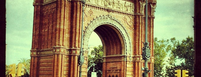 Arc de Triomphe is one of Barcelona.
