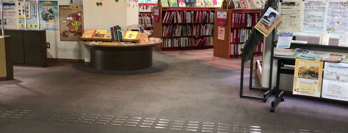八王子市 南大沢図書館 is one of 南大沢でよく行くところ.