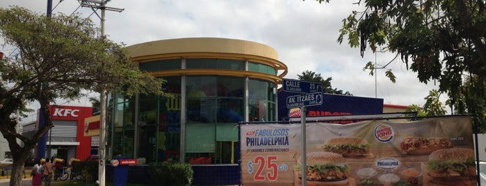 Burger King is one of Tempat yang Disukai JoseRamon.