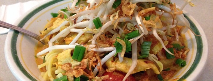 Thai Gourmet is one of Liz : понравившиеся места.