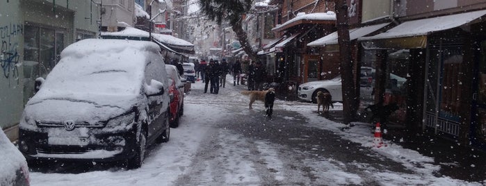 Tuzla Çarşı is one of Ekrem'in Beğendiği Mekanlar.