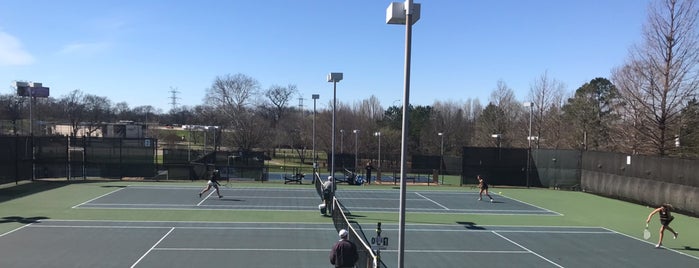 UAB Tennis Courts is one of Fix.