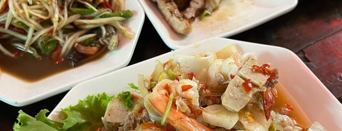 ลาบเป็ดเมืองยศสุนทร is one of Top picks for Thai Restaurants.