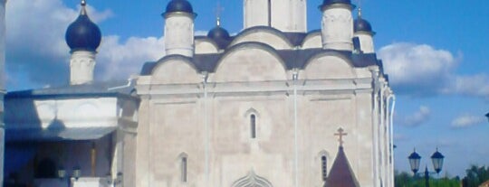 Серпуховской Владычний Введенский женский монастырь is one of Lugares favoritos de Сергей.