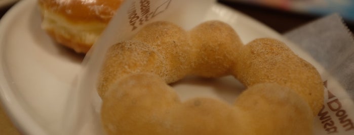 Mister Donut is one of すいーつ.