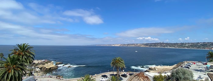 Duke's La Jolla is one of Waterfront Dining SD.