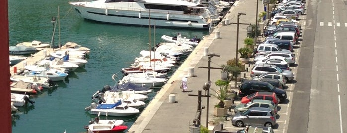 Port de Nice | Port Lympia is one of MY FAVORITES.