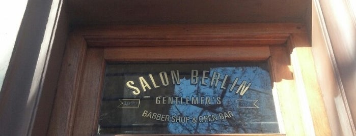 Salón Berlín is one of สถานที่ที่ Caro ถูกใจ.