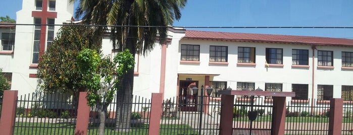 Instituto Regional Federico Errázuriz is one of Andres : понравившиеся места.