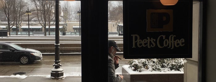 Peet's Coffee & Tea is one of Chicago.