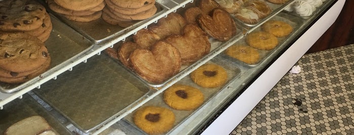 Los Cubanitos Bakery is one of Hartford.