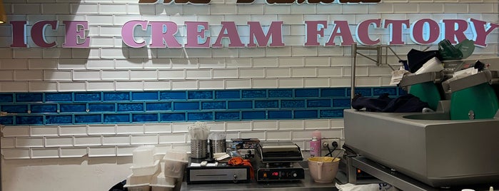 The Famous Ice Cream Factory is one of loveat 2🥰.