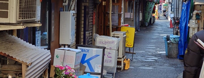 東小路飲食店街 is one of 品川区.