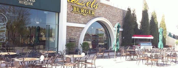 Let's Burger is one of The 13 Best Places for French Fries in Beijing.