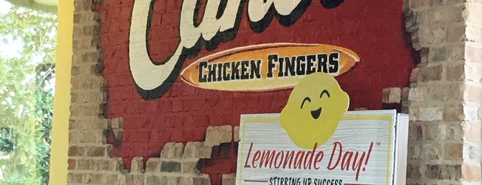 Raising Cane's Chicken Fingers is one of Lugares favoritos de Brett.