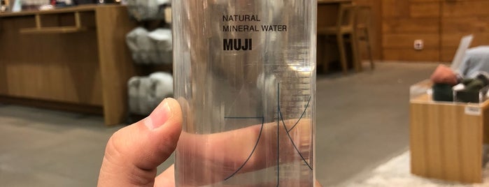 MUJI is one of sth noted.