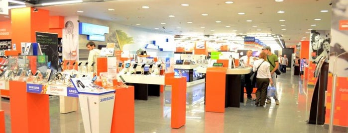 Evropeisky Mall is one of Торговые центры, в которых есть «Белый Ветер».