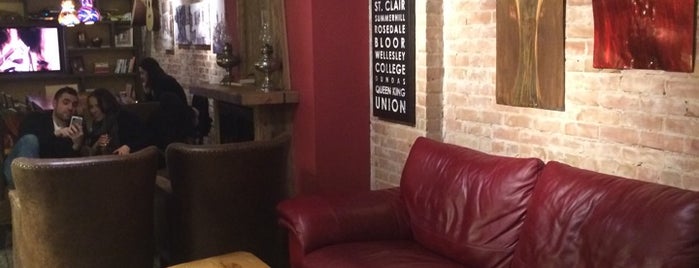Istanbul Cafe & Espresso Bar is one of Orte, die Alex gefallen.