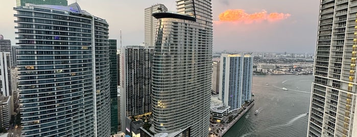 W Miami is one of Hôtels dans le monde.