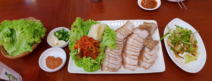 Jang Woo Korean Restaurant is one of 한국음식.