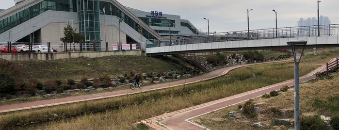 Yadang Stn. is one of 수도권 도시철도 2.