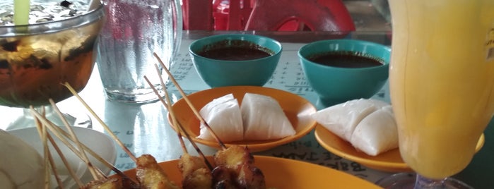 Restaurant Rokiah Sate is one of Must Try Food In Raub, Pahang.