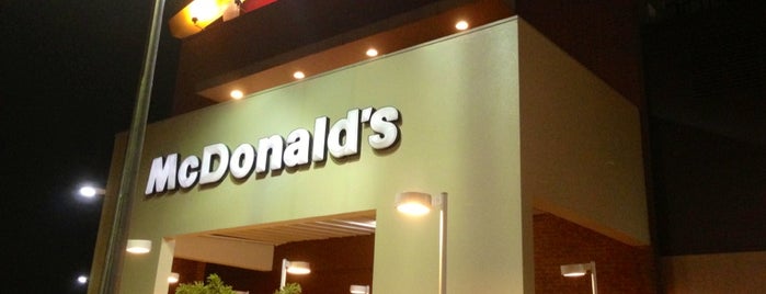 McDonald's is one of Kamila : понравившиеся места.