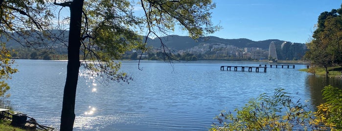 Parku i Madh i Tiranës (Grand Park) is one of Lugares favoritos de S..