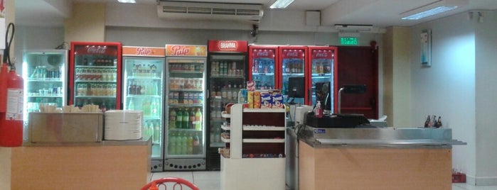 Supermercado Gran Via is one of Orte, die Jane gefallen.