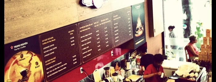Trung Nguyên Legend Café (80 Đồng Khởi) is one of Gini.vn Cafe.