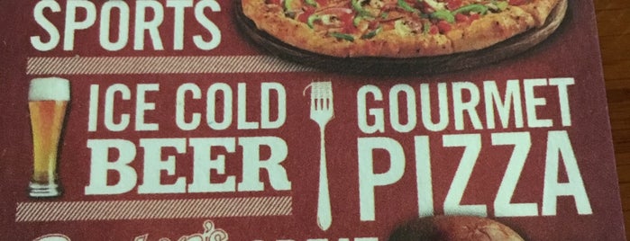 Boston's The Gourmet Pizza is one of สถานที่ที่ Stephraaa ถูกใจ.