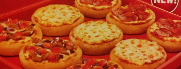 Pizza Hut is one of Fast Food Favs.